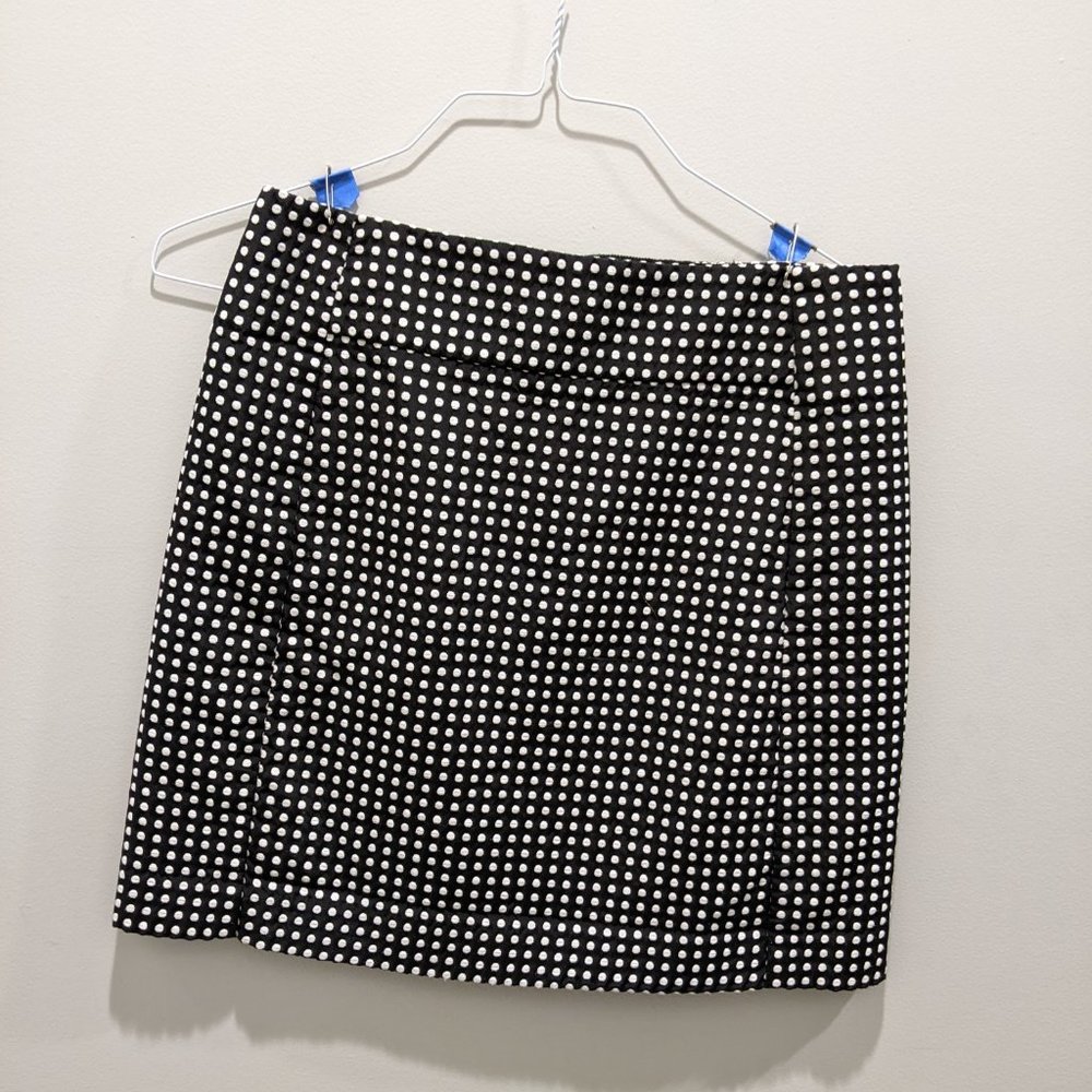 LOFT Black & Whit Polka-Dot Pencil Skirt